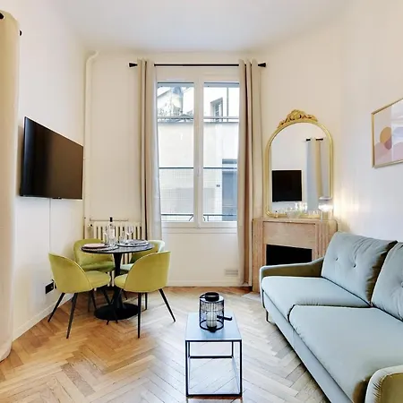 Charming In Heart Of Le Marais - Gethosted