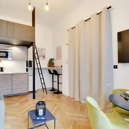 Charming In Heart Of Le Marais - Gethosted Paris